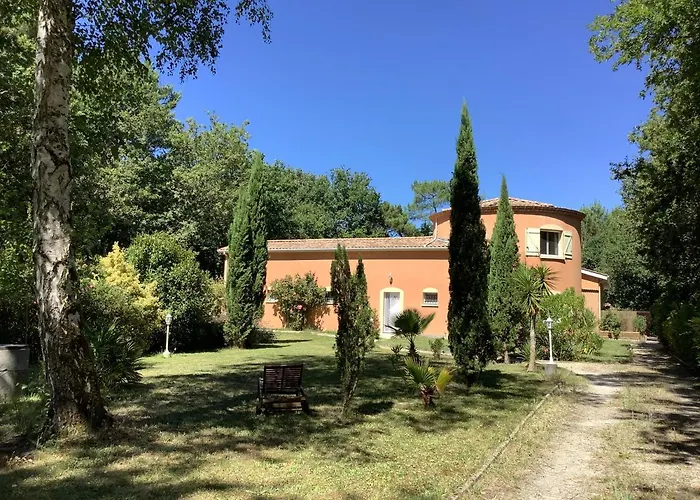 La Morandiere * Grayan-et-l'Hopital