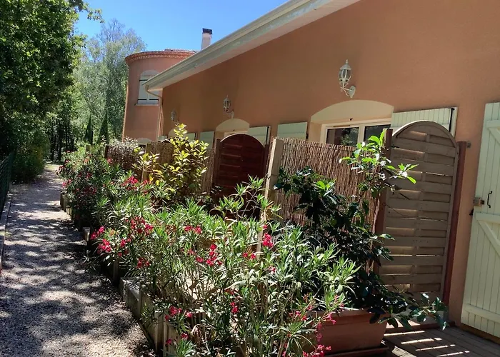 La Morandiere Апартаменты *